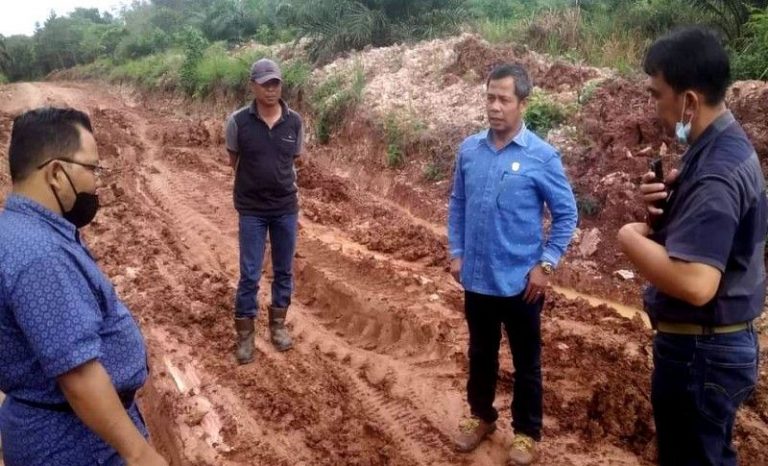PBS Sawit di Cempaga Hulu Tak Penuhi Komitmen Perbaiki Jalan