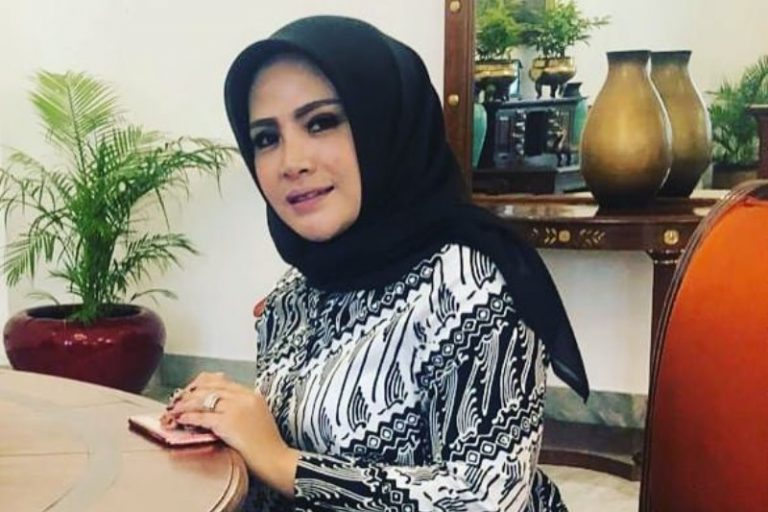 iswanti wabup cantik seruyan