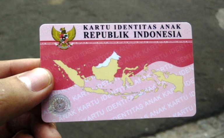 kartu identitas anak kia