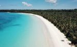 Pantai Ngurbloat miliki pasir pantai terhalus di dunia