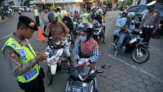 Gerakan Pemuda Kabah keroyok Polisi Solo