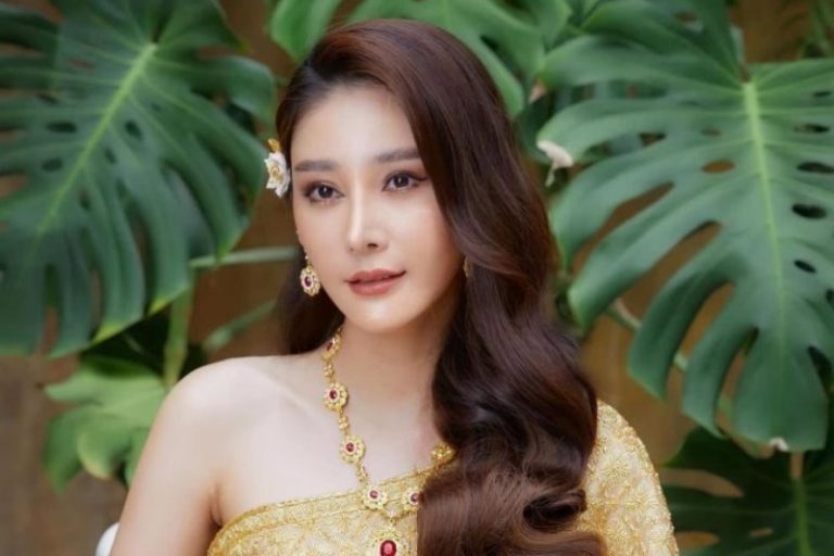 Nida Patcharaveerapong atau yang dikenal sebagai Tangmo Nida