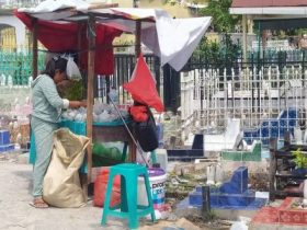 Jelang Ramadan Pedagang Bunga Tabur Raup Untung