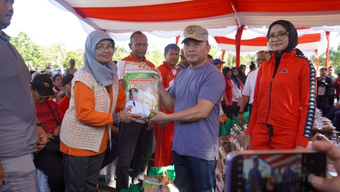 Gubernur Dan Wagub Kalteng Gelar Pasar Murah Bagi Asn Dan