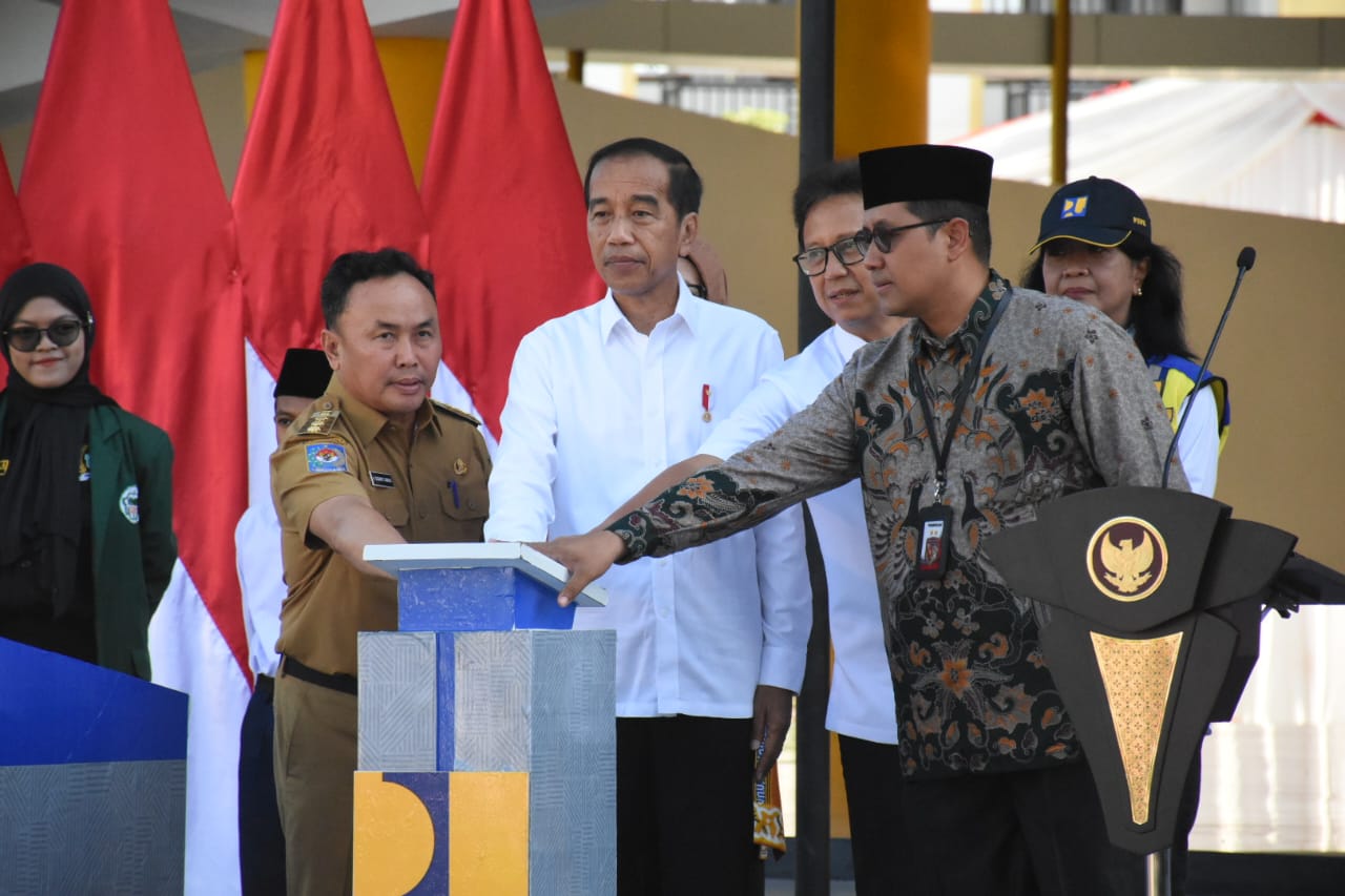 Jokowi Resmikan Fasilitas Pendidikan Kalteng Di Kampus Iain