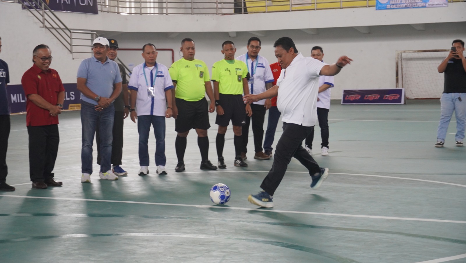 Wagub Edy Pratowo Buka Liga Futsal Nasional Babak 36 Besar