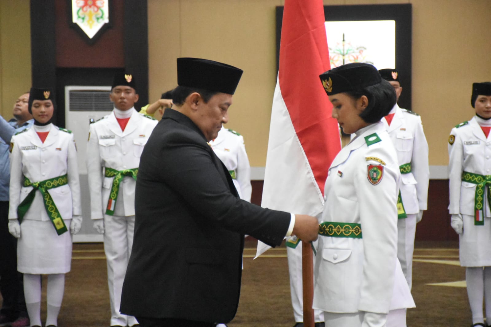 Wagub Kukuhkan Paskibraka Provinsi Kalteng