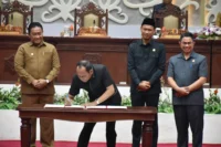 3003 Ketua Dprd Kalteng