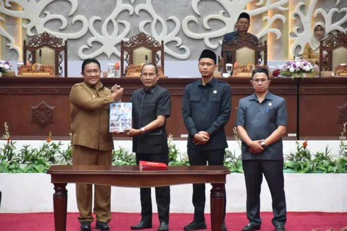 3003 Wagub Di Dprd Kalteng