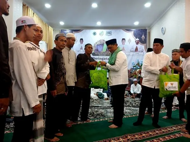 Bagikan Zakat