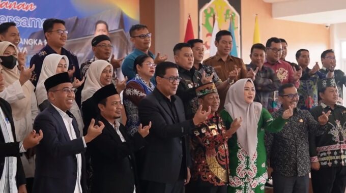 DPRD Murung Raya Nilai Kerja Sama KKN dengan UIN dan UPR Dorong Pembangunan Daerah