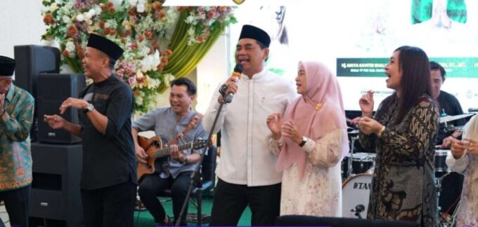 Open House Bupati Barut