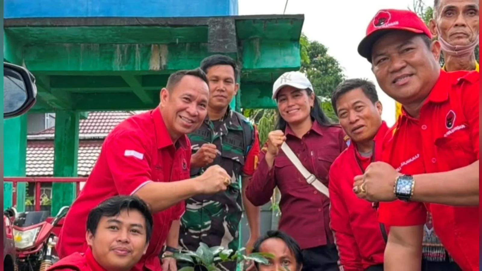 Bebie Pimpin Aksi Penanaman Pohon Dan Gotong Royong Di Desa Konut