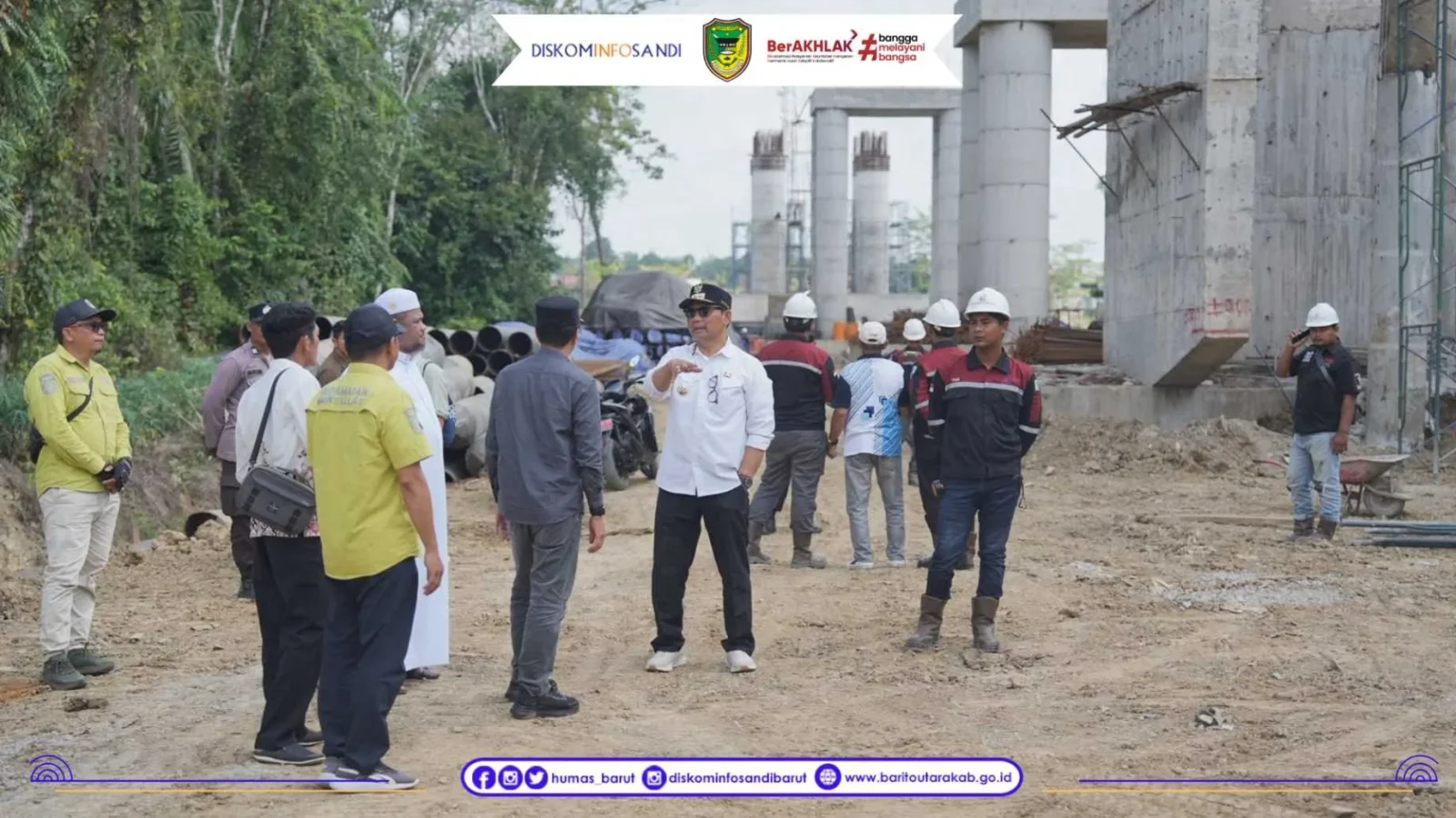 0108 Tinjau Jembatan Sikan1