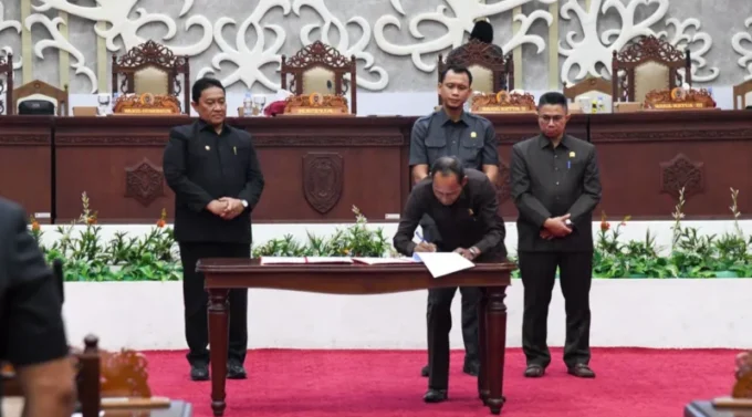 1908 Wagub Dan Ketua Dprd Kalteng2