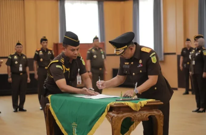 Lantik Wakajati Kalteng2