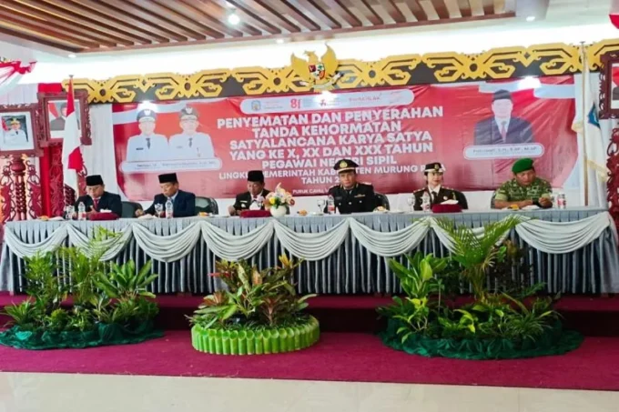 Rumiadi Pesan Asn Penerima Satyalancana Tetap Profesional Dan Jadi Teladan
