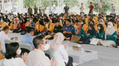 1609 Gubernur Dan Mahasiswa3