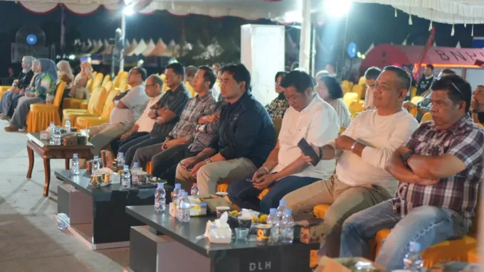 PARADE ROCK KLASIK RAMAI, SHALAHUDDIN APRESIASI ANTUSIASME WARGA